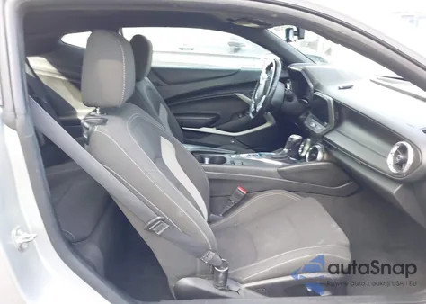 2019 Chevrolet Camaro 1Ss z USA, uszkodzony, nr VIN 1G1FF1R72K0117413